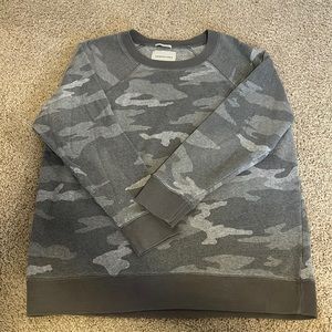American Eagle Camo Super Soft Crewneck